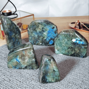 Forme libre de labradorite