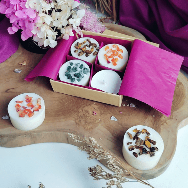 Fondants de cire infusés de pierres naturelles. Fondants énergétiques. Fondants de lithothérapie. Coffret de Noël.